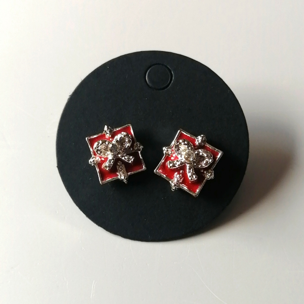 Avon Vintage Christmas Delicate Red Enamel Rhinestone Earrings